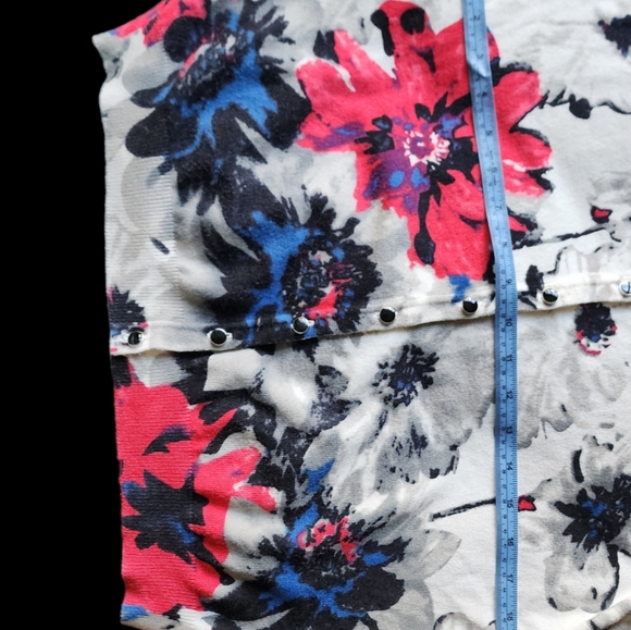 Sweater - Picture 3 of 5